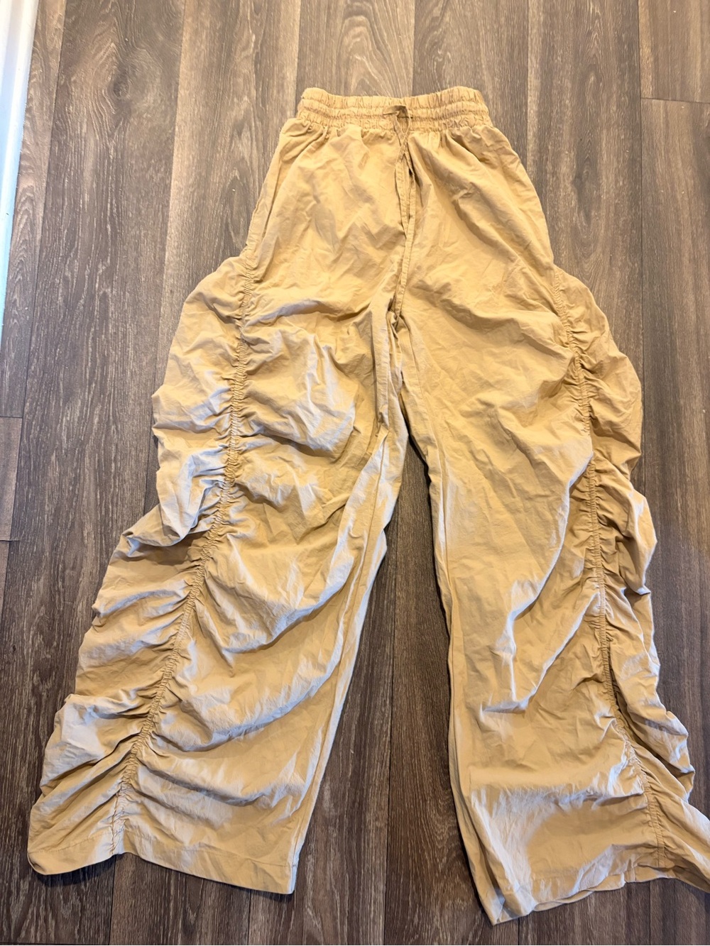 Wide Leg Ruched Cargo-Style Pants in Tan